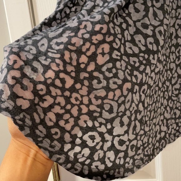 Gray Leopard Jenni Activewear Flowy Racerback Tank - Picture 4 of 4